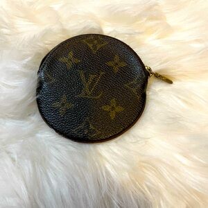 LV Vintage Coin Pouch